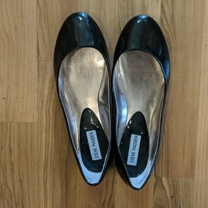 NWOT Steve Madden Black Patten Flats Size 9